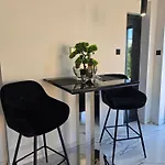 Apartament Oli 1 *